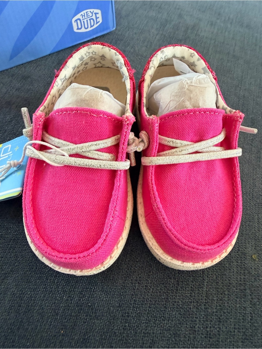 WEN Bright Pink Canvas Lace-Up Kids Sneakers - Picture 4 of 6
